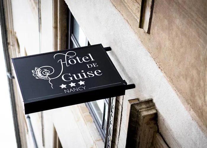 فندق De Guise Vieille 3*